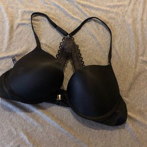 Victoria secret bra 36B